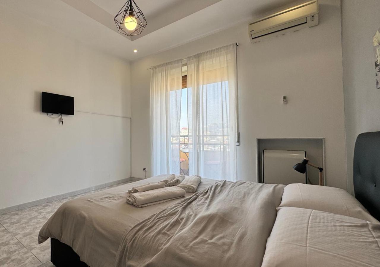 Corso Novara - 8 Posti Letto E Self Check-In Vicino La Stazione Centrale Di Napoli Ngoại thất bức ảnh